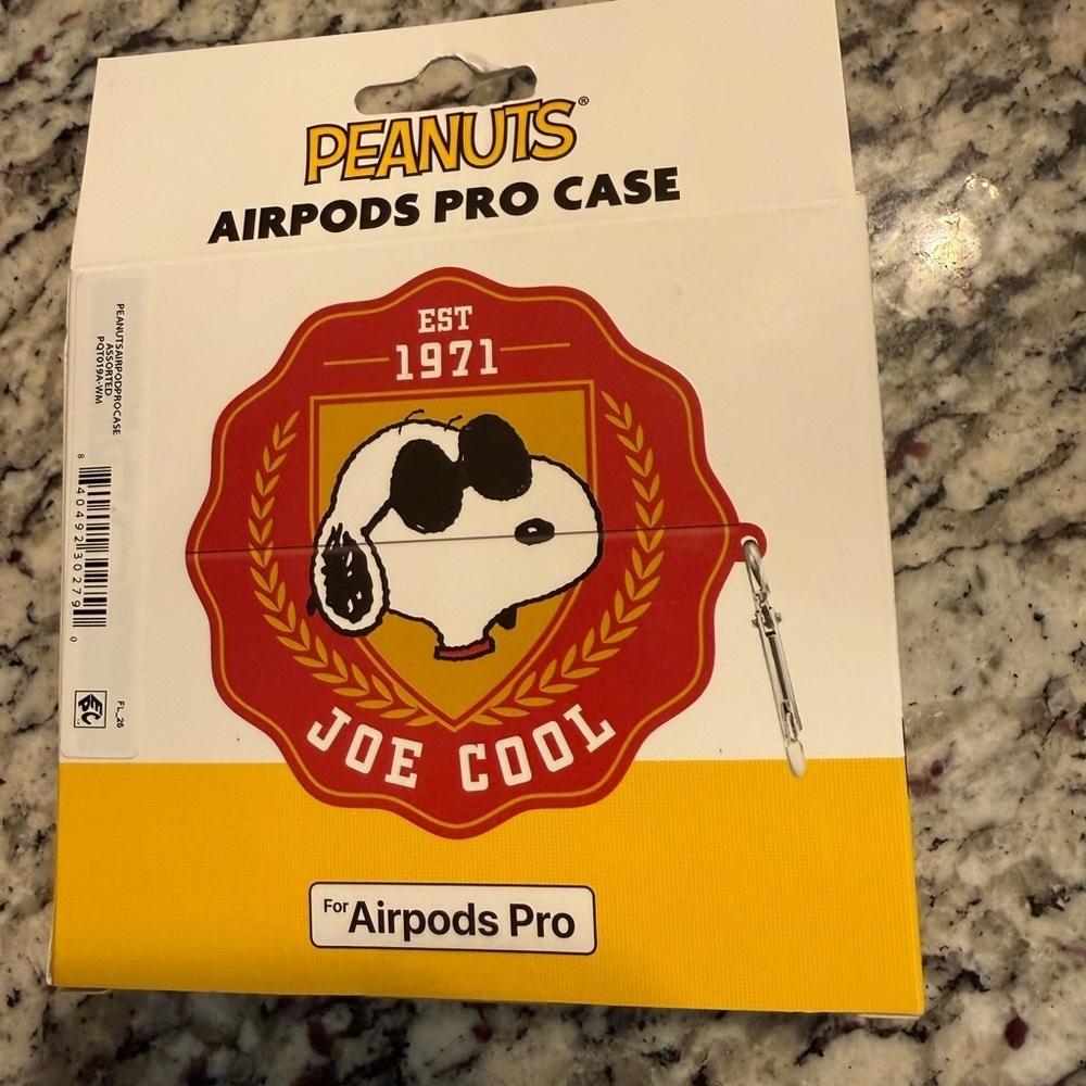 Peanuts joe Cool AirPods Pro Case - Bold Red - Picture 2 of 2